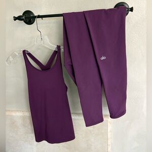 2-piece Alo Yoga Plum Tank Top with Leggings Set
